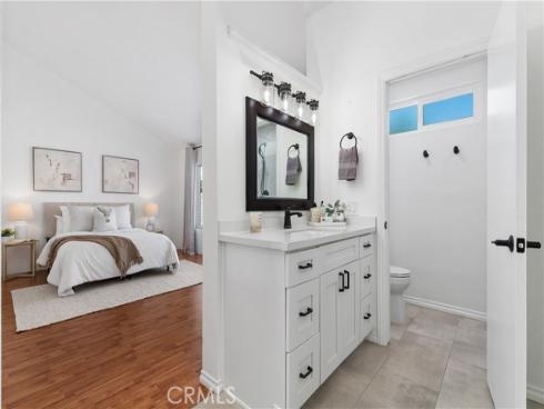 2600 Geneva , Fullerton, CA