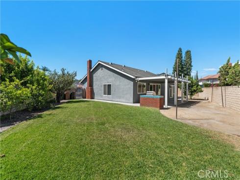 2600 Geneva , Fullerton, CA