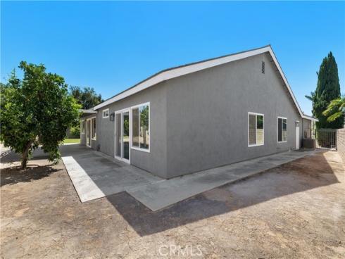 2600 Geneva , Fullerton, CA