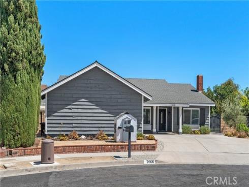 2600 Geneva , Fullerton, CA