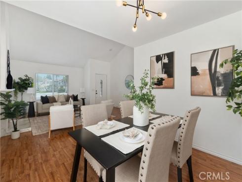 2600 Geneva , Fullerton, CA