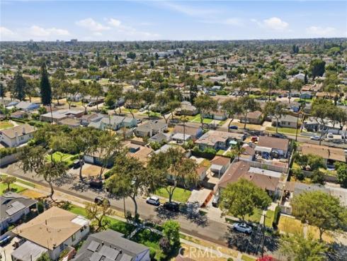 2114 W West , Fullerton, CA