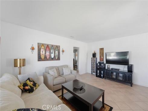2114 W West , Fullerton, CA