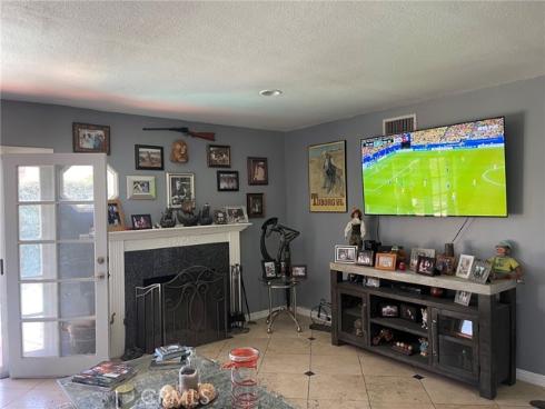 1406 W Baker , Fullerton, CA