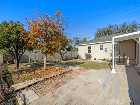 2100 W Valencia Drive, Fullerton, CA