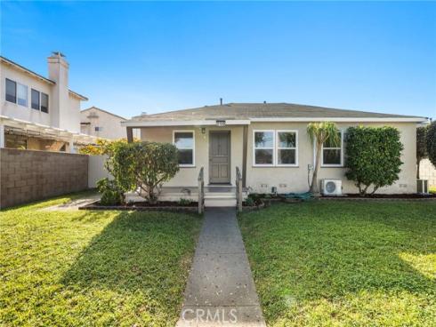 2100 W Valencia Drive, Fullerton, CA