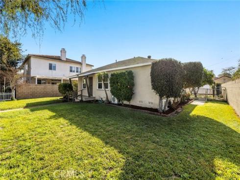 2100 W Valencia Drive, Fullerton, CA