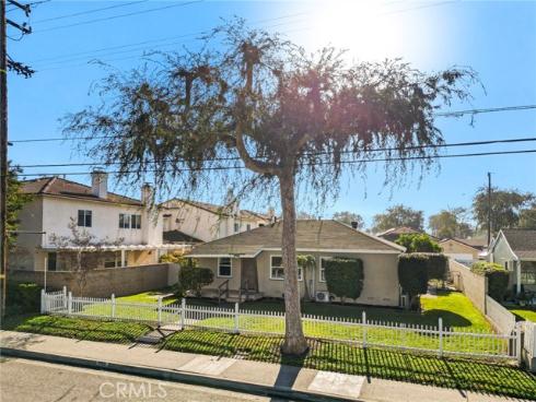 2100 W Valencia Drive, Fullerton, CA