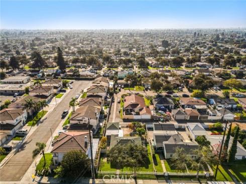 2100 W Valencia Drive, Fullerton, CA