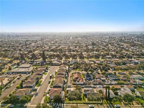2100 W Valencia Drive, Fullerton, CA