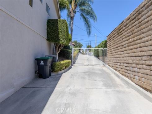 2326 Almira Avenue, Fullerton, CA