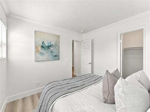 2052 Hessen , Fullerton, CA