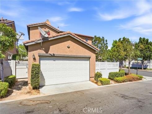 2052 Hessen , Fullerton, CA