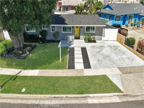 2447 Clarke , Fullerton, CA