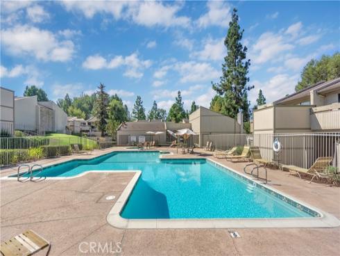 3054 Associated 22 , Fullerton, CA