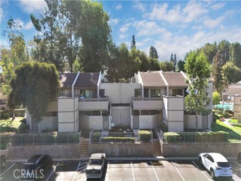3054 Associated 22 , Fullerton, CA