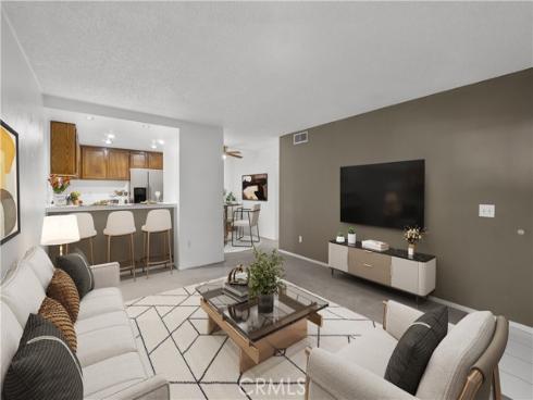 3054 Associated 22 , Fullerton, CA