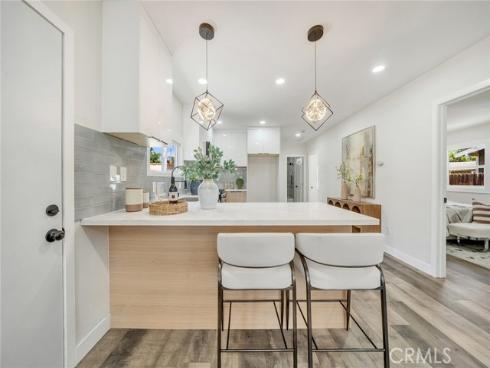 329 W Whiting Avenue, Fullerton, CA