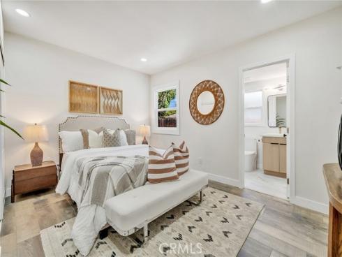 329 W Whiting Avenue, Fullerton, CA