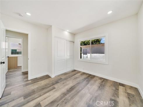 329 W Whiting Avenue, Fullerton, CA
