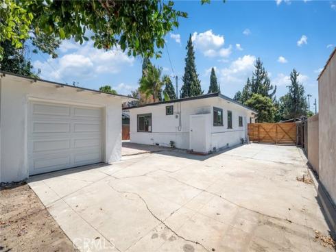 329 W Whiting Avenue, Fullerton, CA