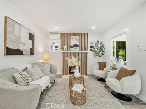 329 W Whiting Avenue, Fullerton, CA