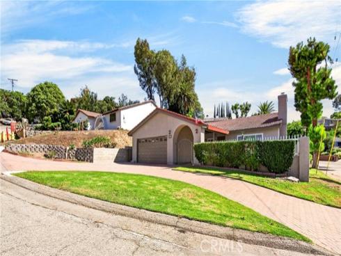 800 N Arroyo , Fullerton, CA
