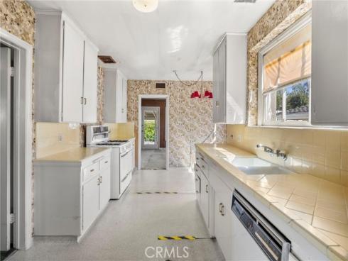 1056  Cerritos  , Fullerton, CA