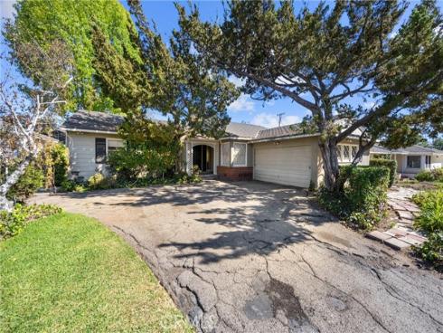 1056  Cerritos  , Fullerton, CA