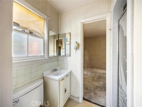 1056  Cerritos  , Fullerton, CA