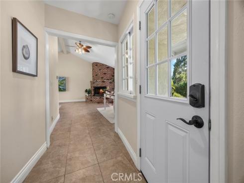3201 Lakeknoll Drive, Fullerton, CA