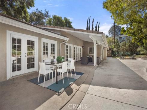 3201 Lakeknoll Drive, Fullerton, CA