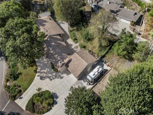 3201 Lakeknoll Drive, Fullerton, CA