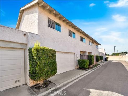 10065  Hidden Village   Road, Garden Grove, CA