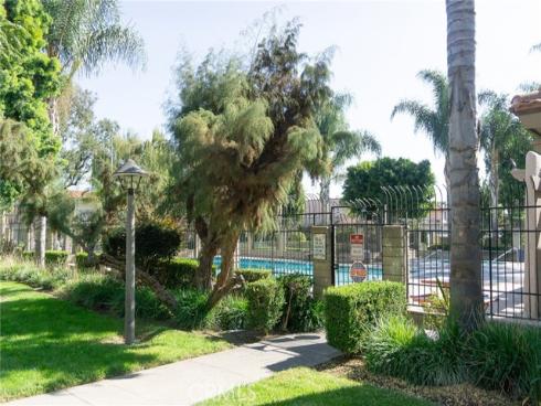 13886  La Jolla  , Garden Grove, CA