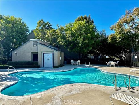 10520  Lakeside  L  Drive, Garden Grove, CA