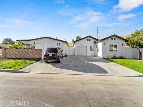 13612  Gaines   Circle, Garden Grove, CA