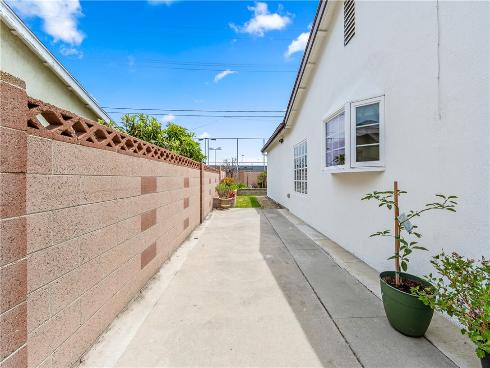 12372 Lamplighter Street, Garden Grove, CA