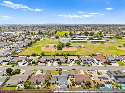 12372 Lamplighter Street, Garden Grove, CA