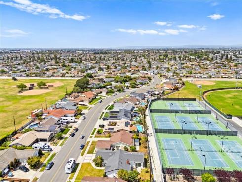 12372 Lamplighter Street, Garden Grove, CA