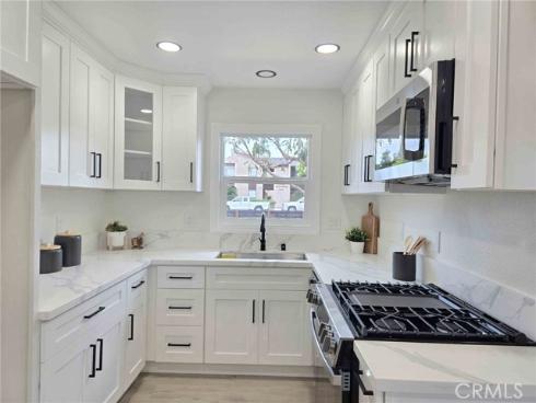 8611 Chapman Avenue, Garden Grove, CA