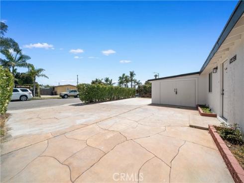 12391 Beck Ave , Garden Grove, CA