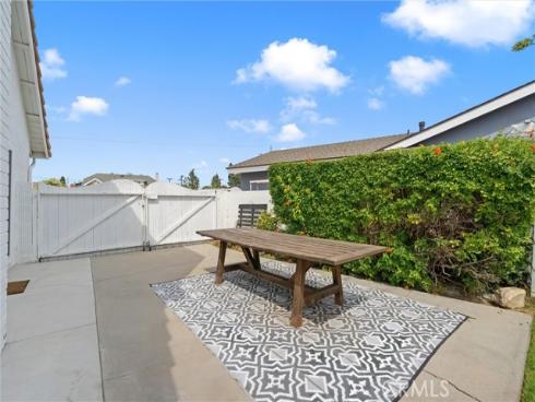 5492 Carousel Circle, Garden Grove, CA