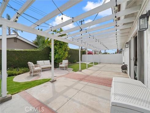 5492 Carousel Circle, Garden Grove, CA