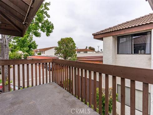 13100 Creek View 204 Drive, Garden Grove, CA