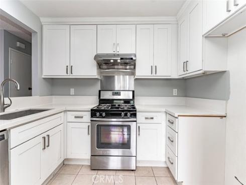 13100 Creek View 204 Drive, Garden Grove, CA