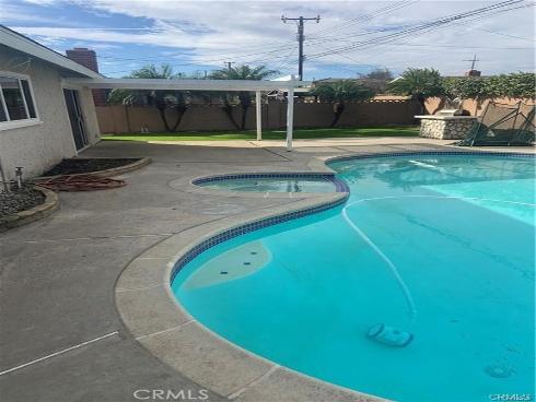 6631  Chapman   Avenue, Garden Grove, CA