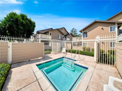 6971  Knollcrest  47  Lane, Garden Grove, CA