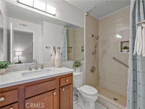 10521  Lakeside  I  Drive, Garden Grove, CA