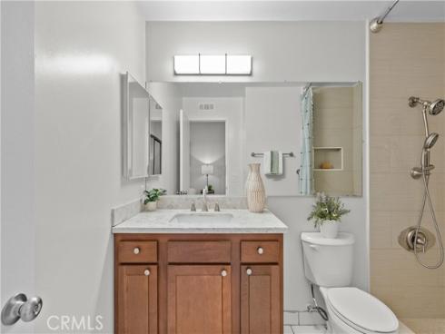 10521  Lakeside  I  Drive, Garden Grove, CA